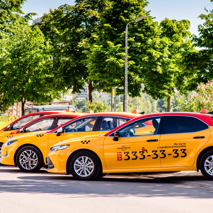 Аренда авто под такси в Такси Ритм